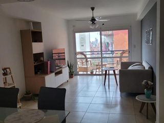 Departamento en  venta 2 dormitorios + cochera en Catamarca al 600