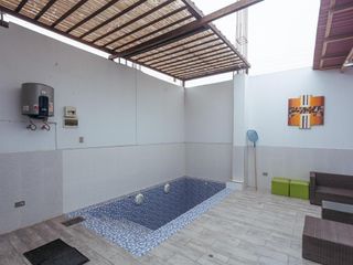 Vendo casa con piscina en San Antonio de Carabayllo