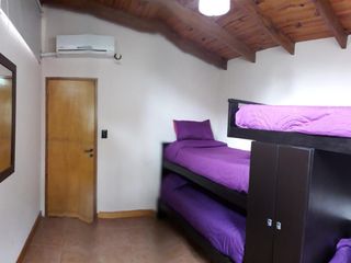 Casa en venta - 2 dormitorios 2 baños patio - 400mts2 cubiertos - Mar del Plata