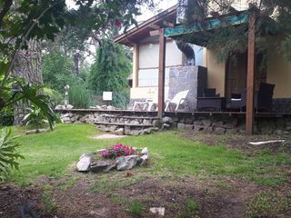 Casa en venta - 2 dormitorios 2 baños patio - 400mts2 cubiertos - Mar del Plata