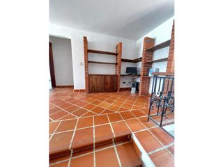 Se vende Casa en El Albergue Buga