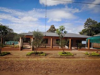 Foto 4 de GUIDEK-STASIUK PROPIEDADES  VENDE EXCELENTE PROPIEDAD 800M2 SOBRE AV LAS AMERICA Y NICACIA SEGURA