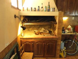 Foto 3 de En Venta - Gran Chalet Apto Para Emprendimiento en Pleno Constitución