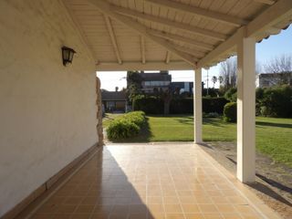 Foto 13 de En Venta - Gran Chalet Apto Para Emprendimiento en Pleno Constitución