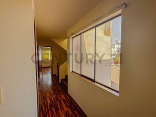 Foto 10 de OPORTUNIDAD ÚNICA: VENTA DE TRIPLEX EN LOS ROSALES, SURCO A PRECIO DE OCASIÓN