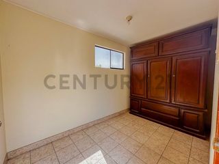 Foto 7 de OPORTUNIDAD ÚNICA: VENTA DE TRIPLEX EN LOS ROSALES, SURCO A PRECIO DE OCASIÓN