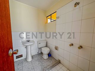 Foto 3 de OPORTUNIDAD ÚNICA: VENTA DE TRIPLEX EN LOS ROSALES, SURCO A PRECIO DE OCASIÓN
