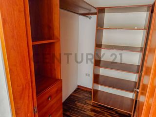 Foto 33 de OPORTUNIDAD ÚNICA: VENTA DE TRIPLEX EN LOS ROSALES, SURCO A PRECIO DE OCASIÓN