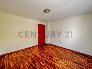 Foto 28 de OPORTUNIDAD ÚNICA: VENTA DE TRIPLEX EN LOS ROSALES, SURCO A PRECIO DE OCASIÓN