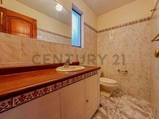 Foto 15 de OPORTUNIDAD ÚNICA: VENTA DE TRIPLEX EN LOS ROSALES, SURCO A PRECIO DE OCASIÓN