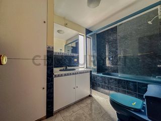 Foto 1 de OPORTUNIDAD ÚNICA: VENTA DE TRIPLEX EN LOS ROSALES, SURCO A PRECIO DE OCASIÓN
