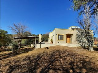 Foto 1 de VENTA- CASA 1 DORM. + PILETA-LA GRANJA, CÓRDOBA