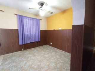 Foto 7 de DEPARTAMENTO 4 AMBIENTE, 3 DORM. EN BARRIO SAN ISIDRO, COLECTORA CARREFOUR 2 ° PISO ESCALERA EXPENSAS $ 2000.-