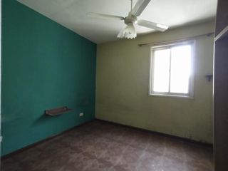Foto 6 de DEPARTAMENTO 4 AMBIENTE, 3 DORM. EN BARRIO SAN ISIDRO, COLECTORA CARREFOUR 2 ° PISO ESCALERA EXPENSAS $ 2000.-