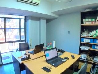 Excelente Oficina De 260 M2 En 2 Plantas.
