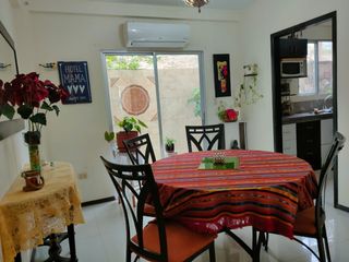 Foto 4 de Casa de alquiler amoblada en la Urb. La Joya, 5 aires acondicionados.