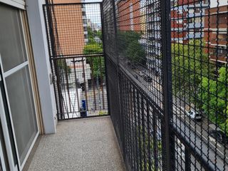 Monoambiente Impecable Fte. Balcón Exc. ubicación Av. J.B.Alberdi y Av La Plata