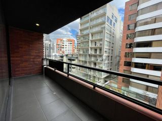 En venta departamento con balcón República del Salvador