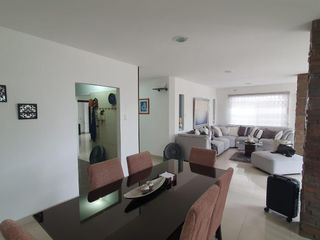 Foto 1 de Venta de Casa Esquinera en Urbanización Renacer (LC)
