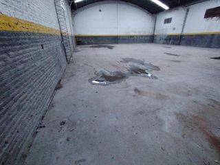 DEAN FUNES 853 - ALQUILER Deposito EN ROSARIO