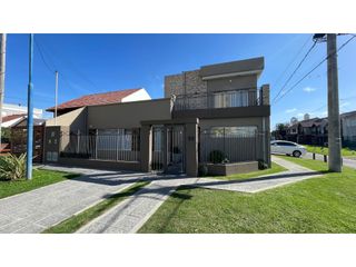 Foto 1 de Venta Duplex 3 Ambientes con Vista Al Mar, Constitución, Mar del Plata