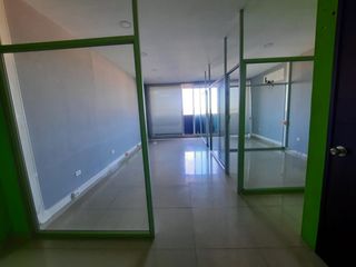 Foto 2 de oficina en arriendo en industial via 40. Cod A12235