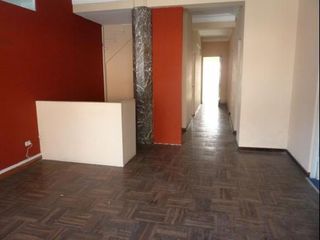 Buena  casa para oficina