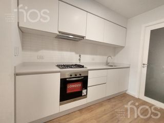 Venta departamento de 2 dormitorios con balcón zona Parque España piso exclusivo premium