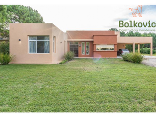 Foto 2 de LA HERRADURA PINAMAR - CASA A LA VENTA.