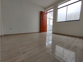 Foto 9 de PUNTA HERMOSA - ALQUILER HABITACIONES CON BAÑO
