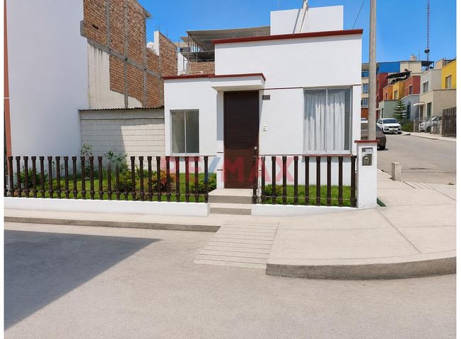 Casa en Venta en Carabayllo - Mehr