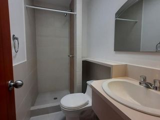 Foto 16 de Vendo linda casa  de 4 dormitorios  en San Isidro del Inca