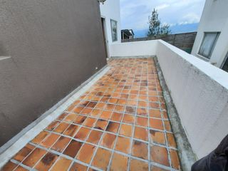 Foto 19 de Vendo linda casa  de 4 dormitorios  en San Isidro del Inca