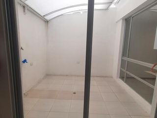 Foto 7 de Vendo linda casa  de 4 dormitorios  en San Isidro del Inca