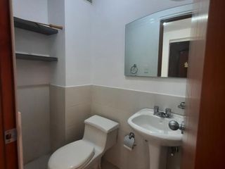 Foto 17 de Vendo linda casa  de 4 dormitorios  en San Isidro del Inca