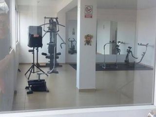Foto 2 de Vendo linda casa  de 4 dormitorios  en San Isidro del Inca
