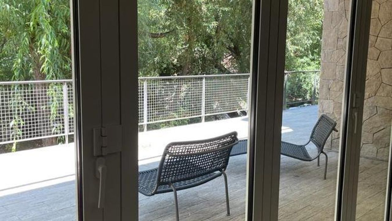 place photo 66