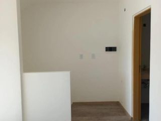 Dúplex en venta - 3 Dormitorios 2 Baños - 110 mts2 - City Bell