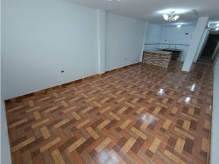 Foto 4 de VILLA EL SALVADOR - VENTA CASA EN AVENIDA PRINCIPAL - ÁREA 140 m2