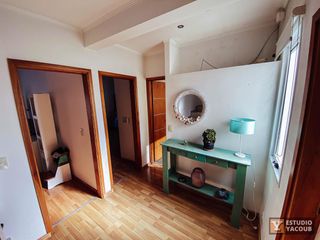 Casa en venta - 3 Dormitorios 2 baños - 170mts2 - La Plata