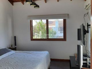 Casa en alquiler temporario de 4 dormitorios c/ cochera en Aranjuez