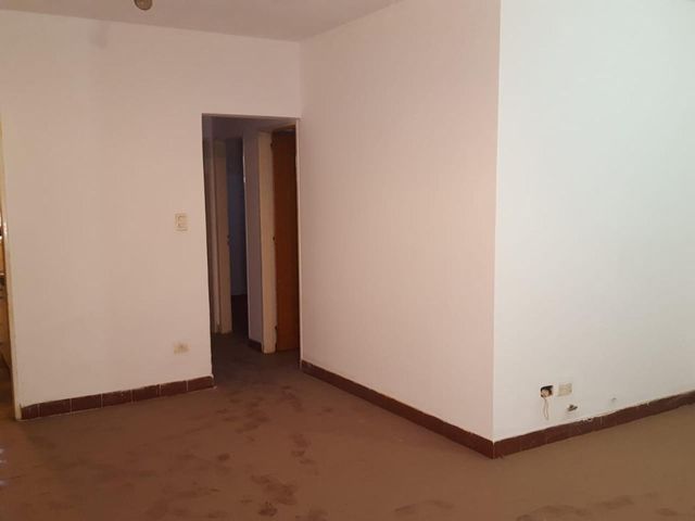 DEPARTAMENTO EN BARRIO MUNICIPAL LONGCHAMPS