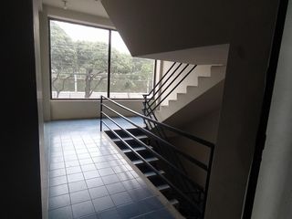 En Venta -   Departamento de 2 pisos en Santa Cecilia, Ceibos