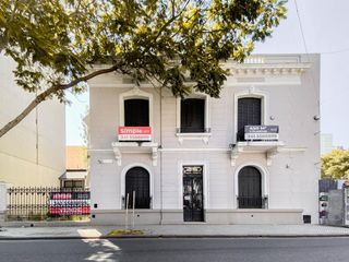 Venta casa histórica 15 ambientes en el centro de Rosario