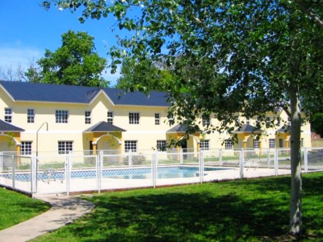 VENTA TRIPLEX MORENO BARRIO ARCOS DEL OESTE
