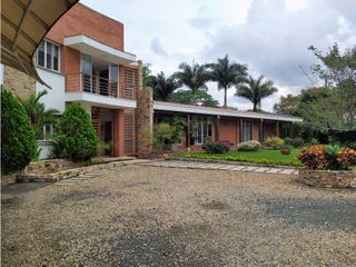 Venta de Casa moderna en Condominio, Jamundi-Valle