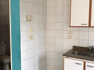Casa en venta - 2 dormitorios 2 baños - Cochera - 80mts2 - Tolosa, La Plata