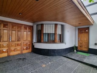 Casa en venta en Quilmes Este