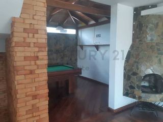 Se vende casa sector Santa Lucia (Norte de Quito)