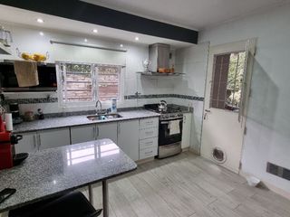 Foto 7 de Casa PH en venta en Quilmes Oeste